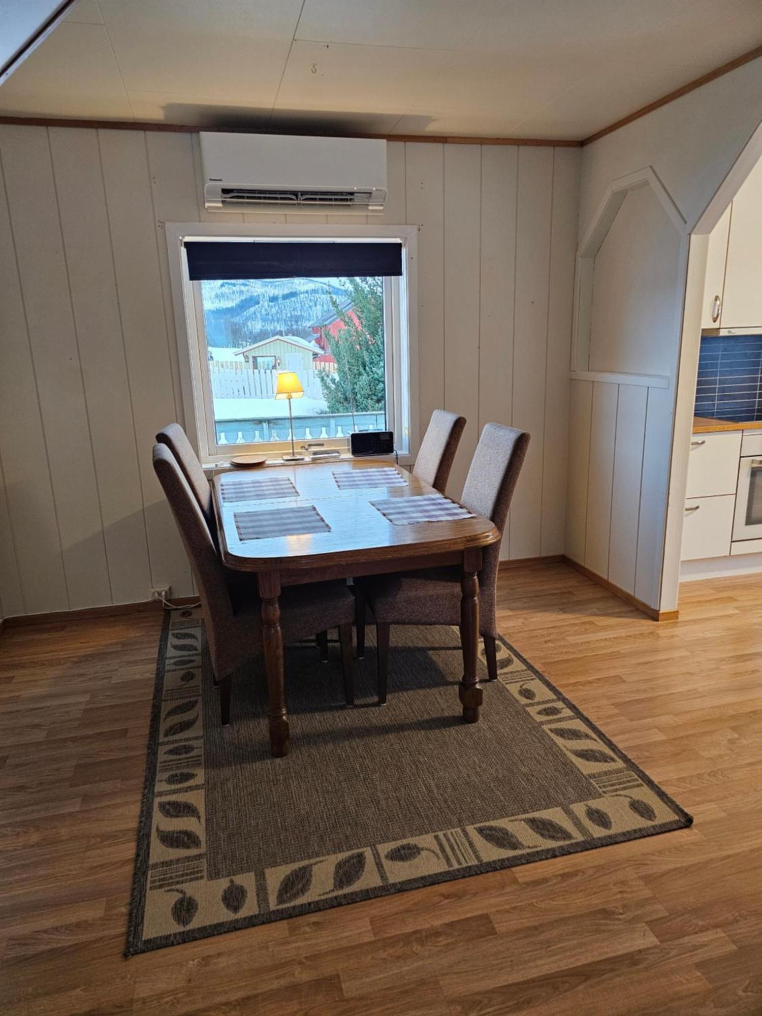Tonsvik Enebolig Villa Тромсьо Екстериор снимка